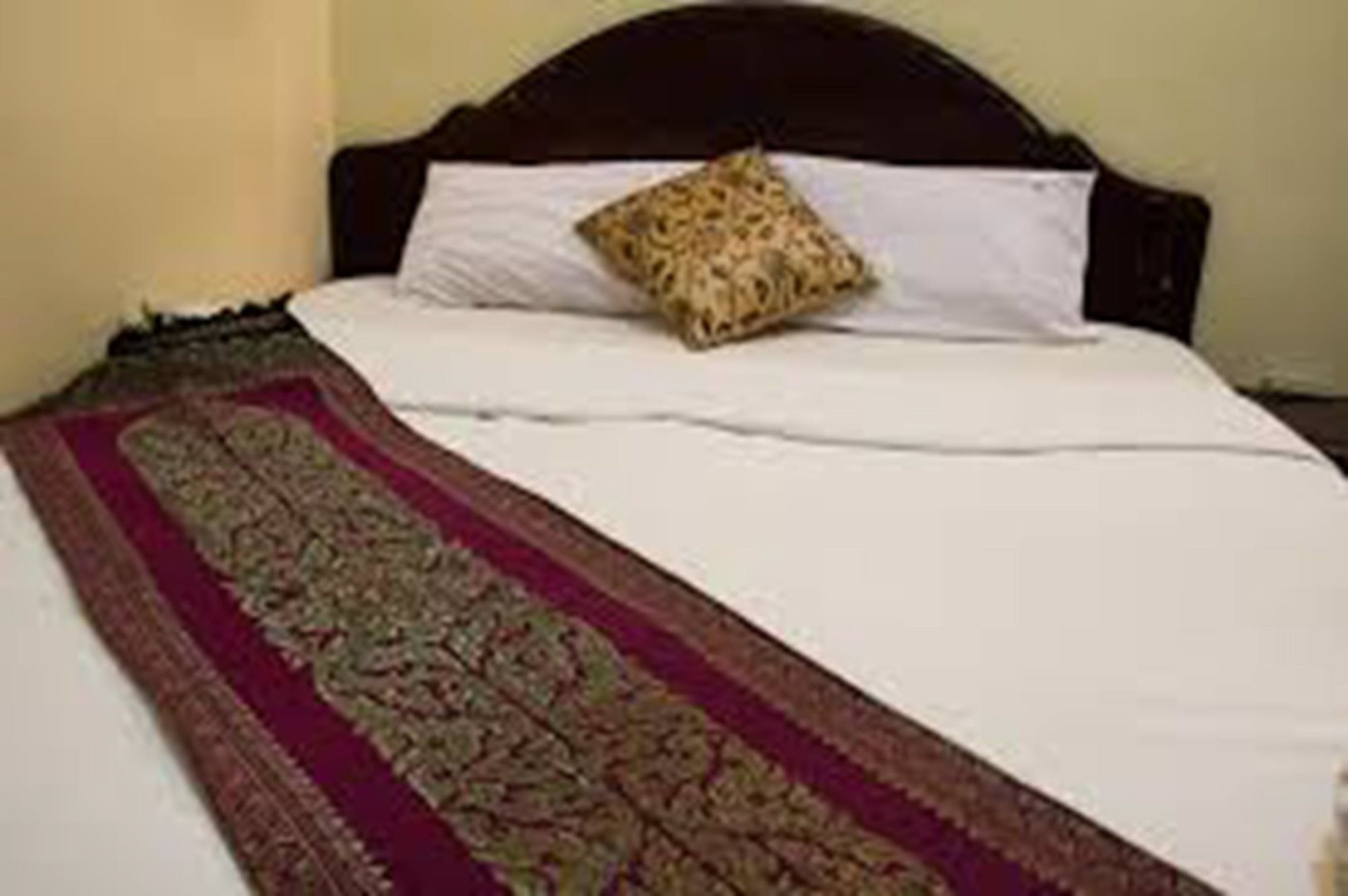 Royal Guest House Phnom-Penh Buitenkant foto