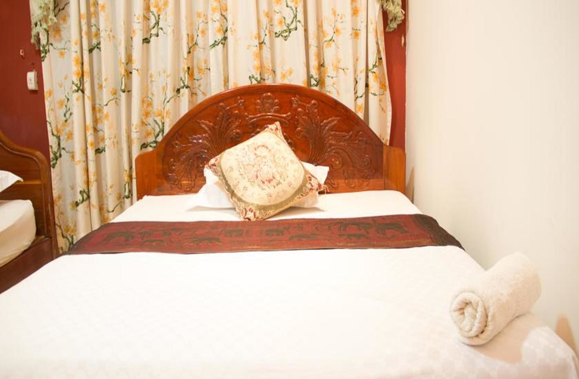Royal Guest House Phnom-Penh Buitenkant foto