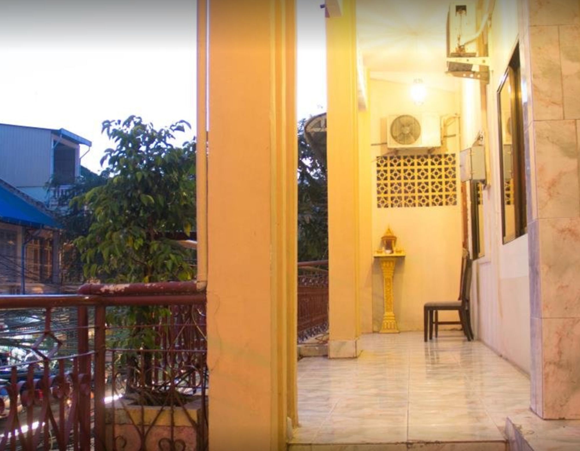 Royal Guest House Phnom-Penh Buitenkant foto
